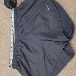 Women's Nike sz MD running short